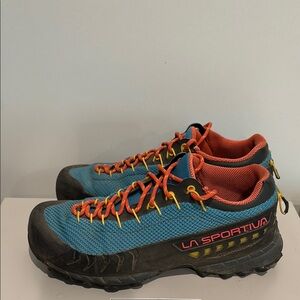 La Sportiva TX3 Approach Hiking/Bouldering Shoe